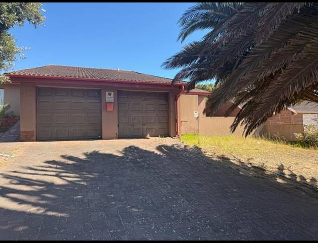 3 BEDROOM HOUSE FOR SALE IN VREDENBURG